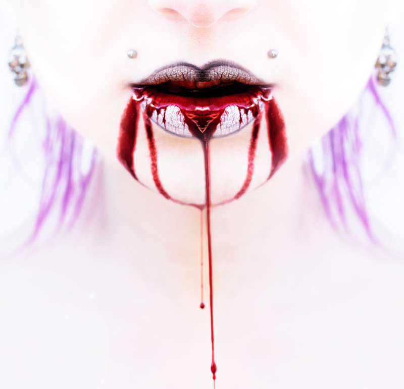 Illustration for article titled The disturbing horror portraits of Danielle Tunstall (NSFW)